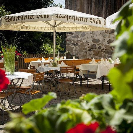 Hotel Wirtshaus Am Schloss Aicha vorm Wald Eksteriør billede