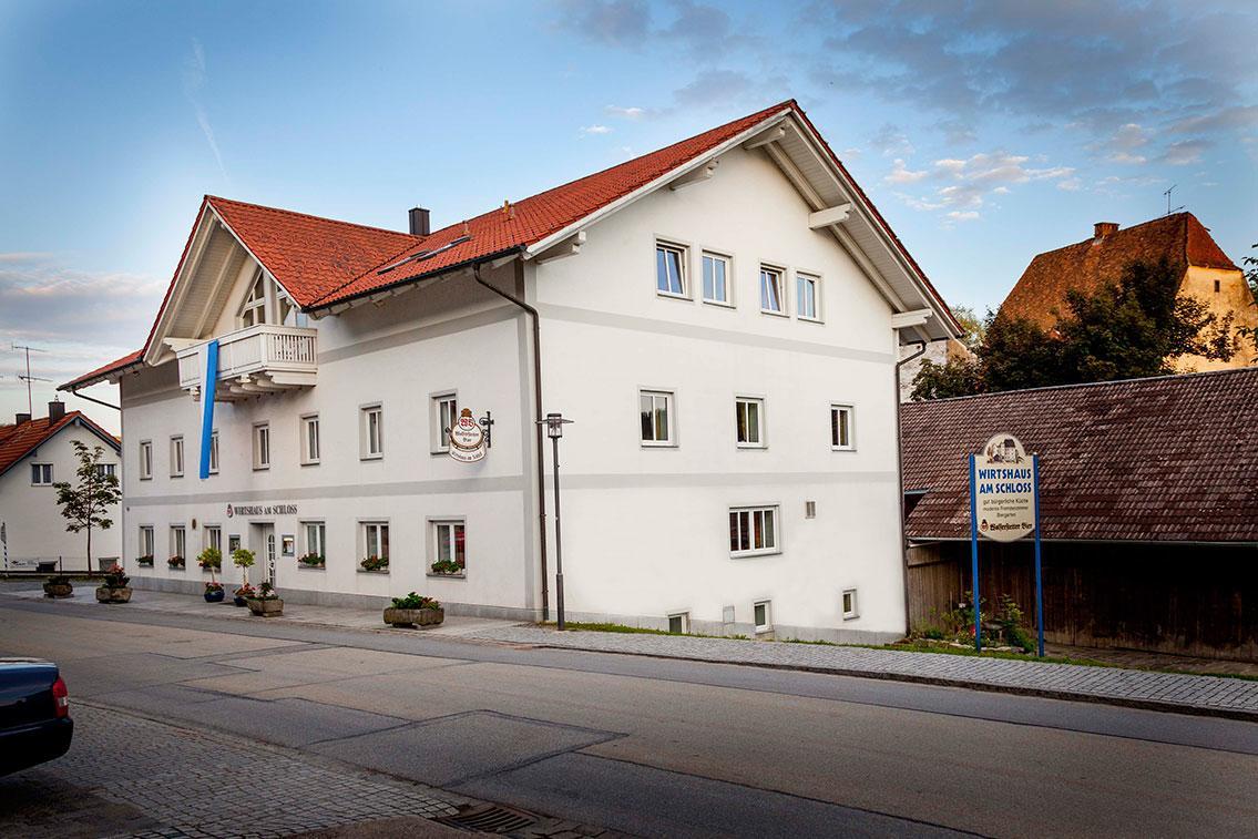 Hotel Wirtshaus Am Schloss Aicha vorm Wald Eksteriør billede