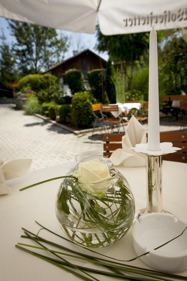 Hotel Wirtshaus Am Schloss Aicha vorm Wald Eksteriør billede